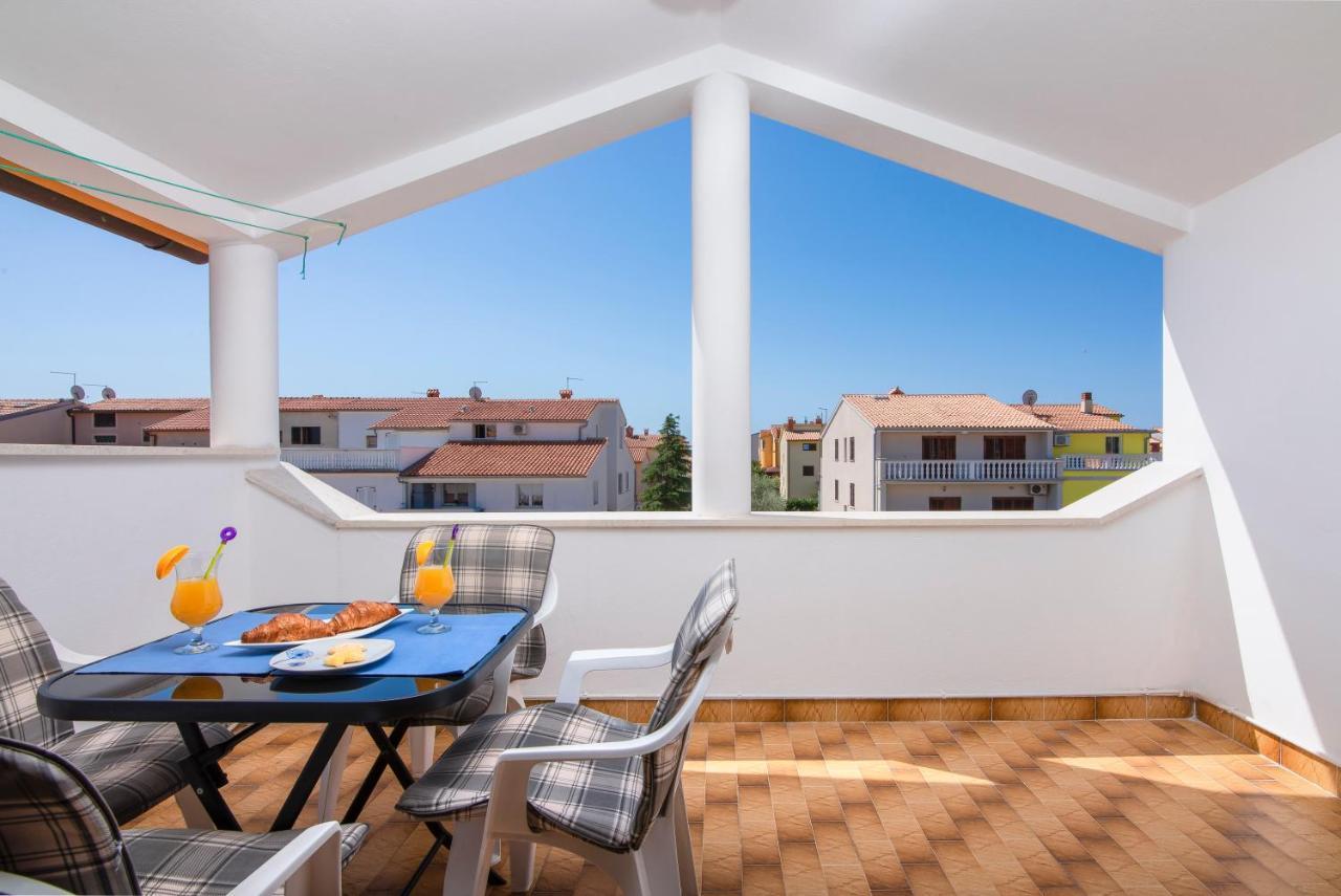 Apartment Blu Pula Exterior photo
